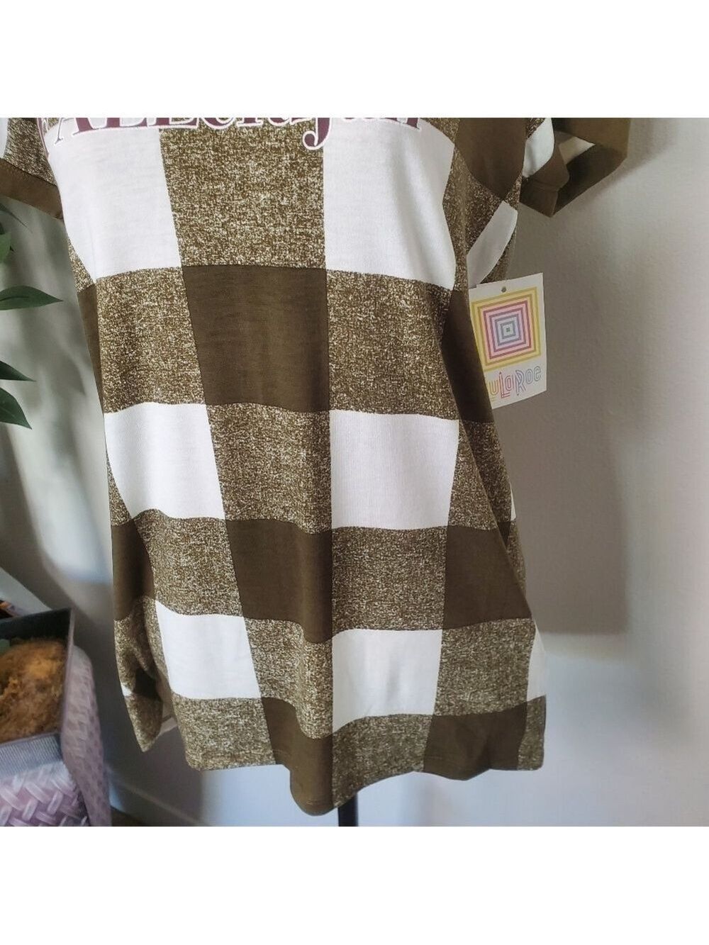 New Lularoe Liv Short Sleeve Shirt Olive Checkered Small - Picture 3 of 8